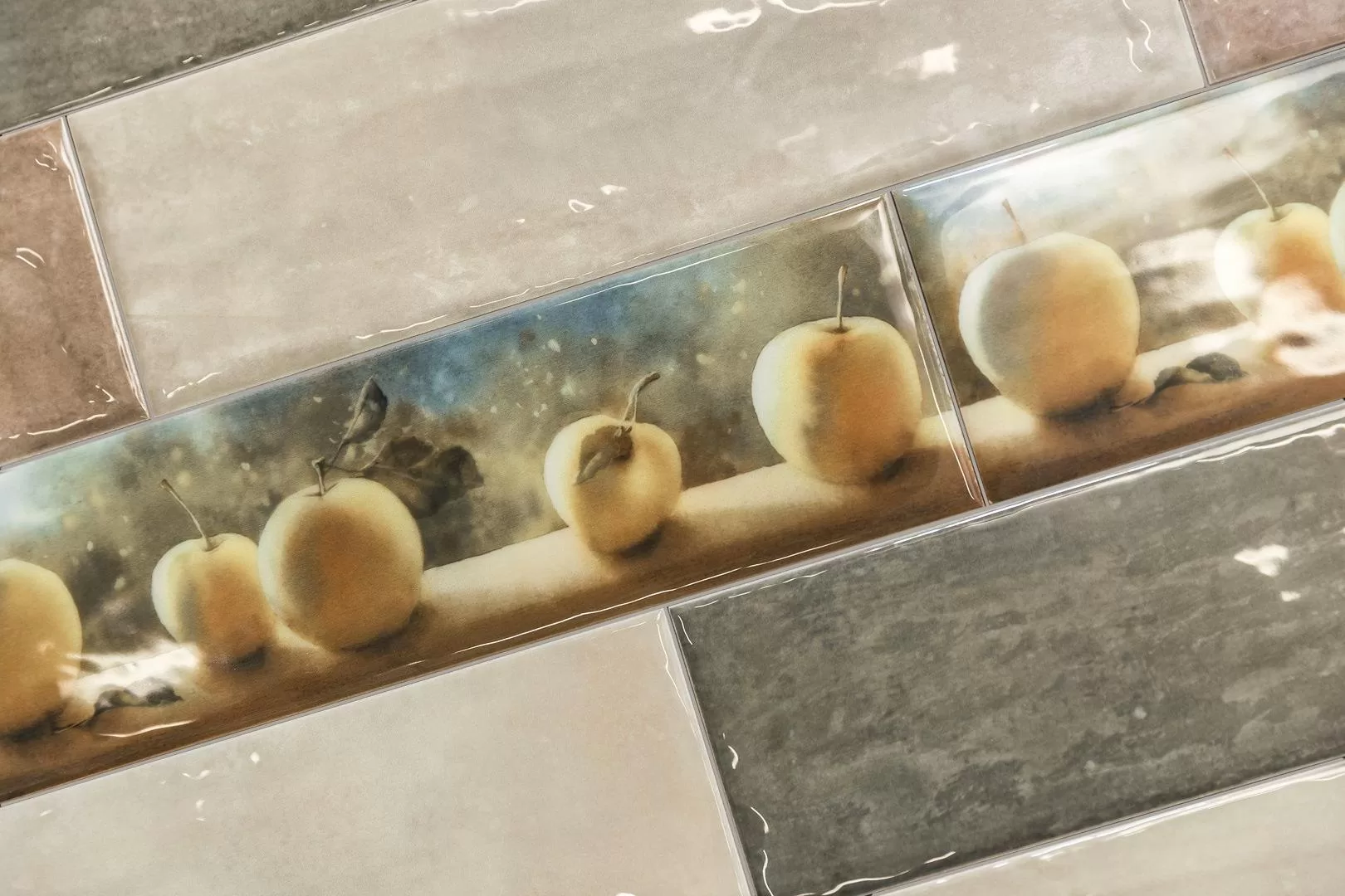 9041 На стену Тракай Зеленый темный глянцевый - фото 8