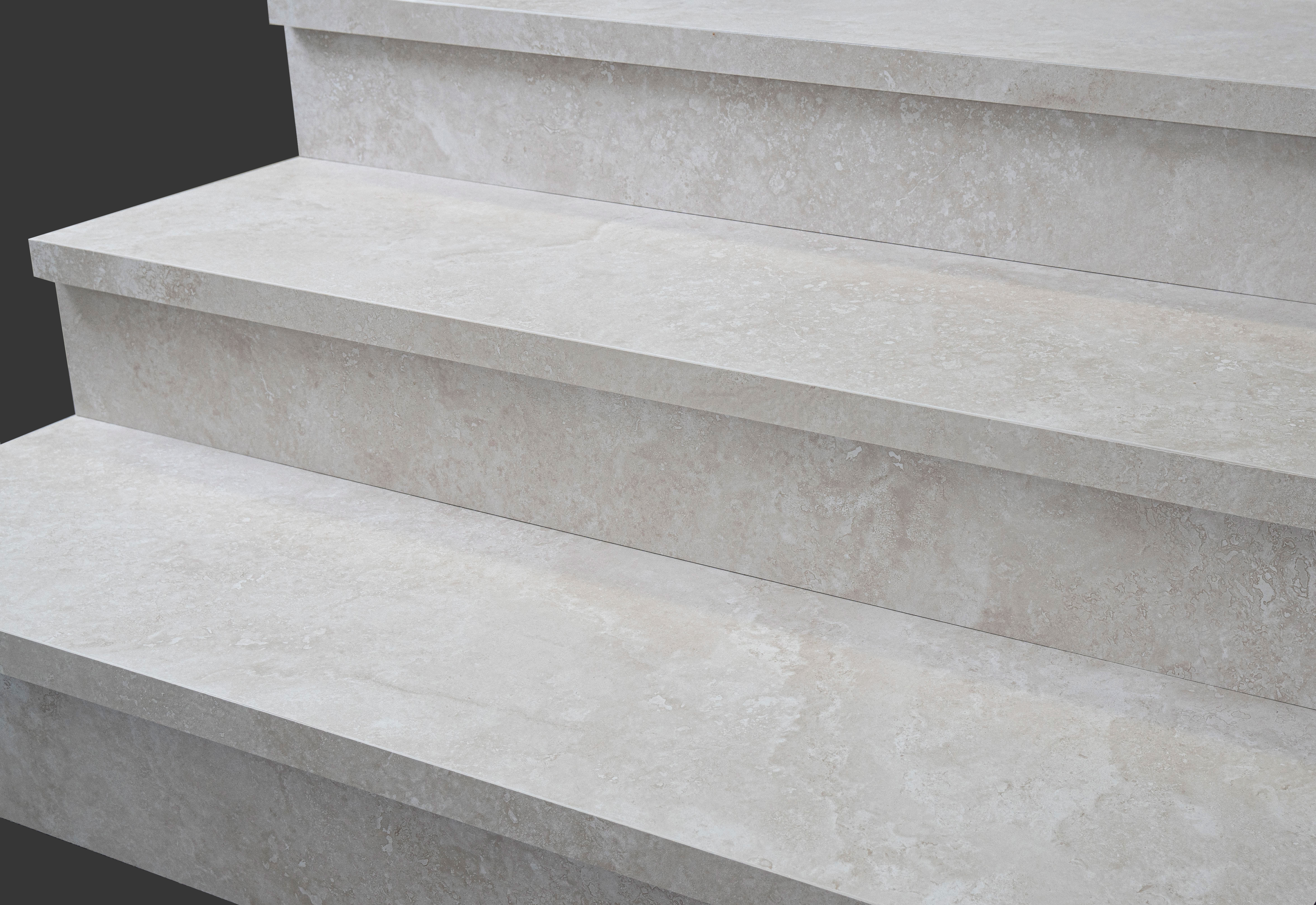 Staro L Porcelain Step