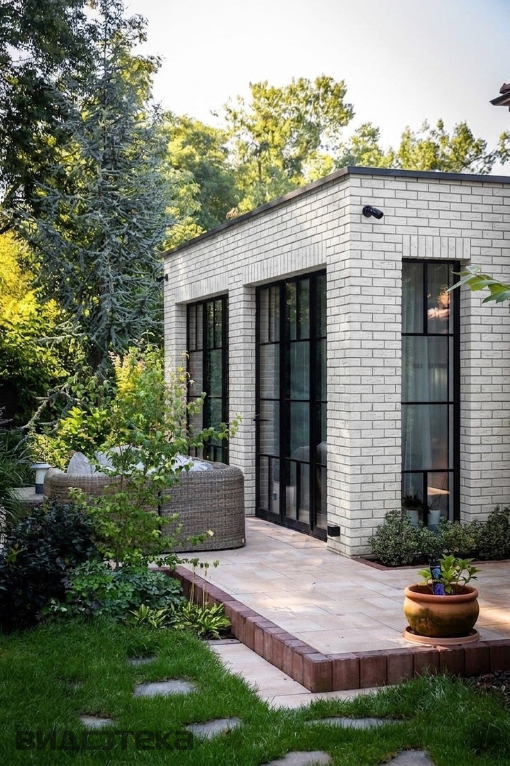 White Hills Норвич Брик